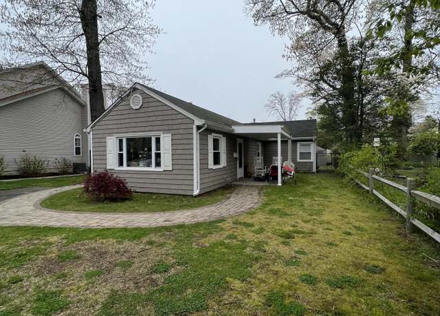 Property at 451 Harnell Ave, Oakhurst, NJ 07755, 2 beds, 1 bath