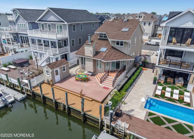 Property at 475 Long Ave, Manasquan, NJ 08736, 4 beds, 2.5 baths