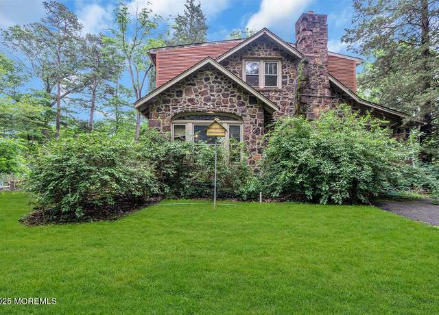 Property at 26 W Veterans Hwy, Jackson, NJ 08527, 3 beds, 1 bath
