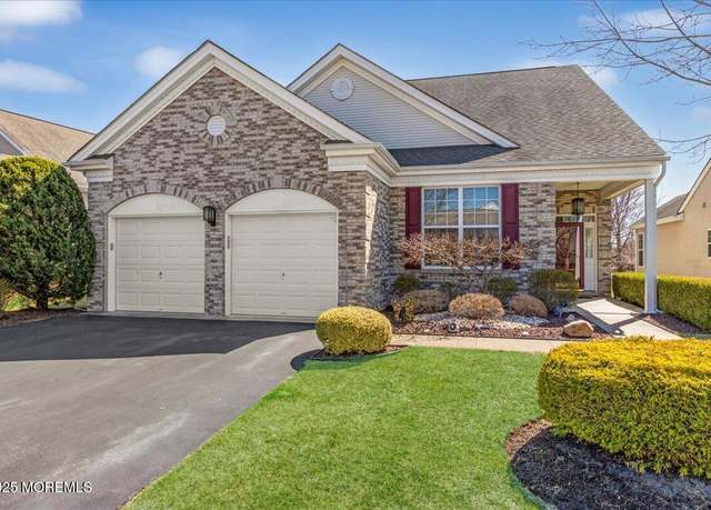 Property at 25 Nottingham Way, Jackson, NJ 08527, 3 beds, 3 baths