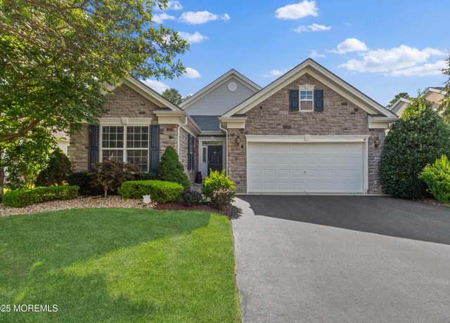 Property at 95 Gables Way, Jackson, NJ 08527, 3 beds, 2 baths