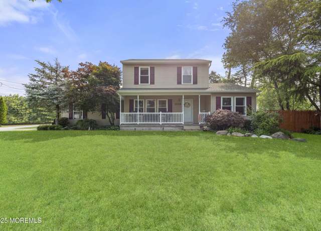 Property at 1158 Pemberton St, Toms River, NJ 08757, 3 beds, 1.5 baths