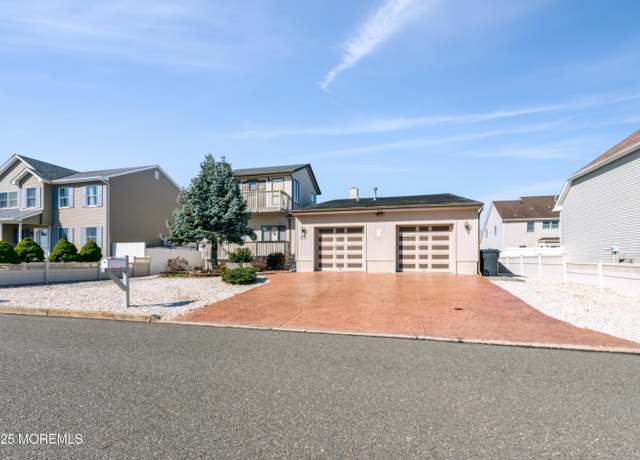 Property at 3298 Long Point Dr, Toms River, NJ 08753, 3 beds, 2 baths