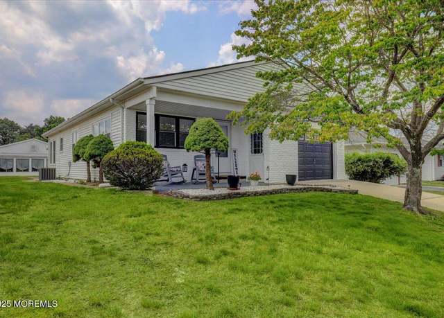 Property at 29 Sabinas St, Toms River, NJ 08757, 2 beds, 2 baths