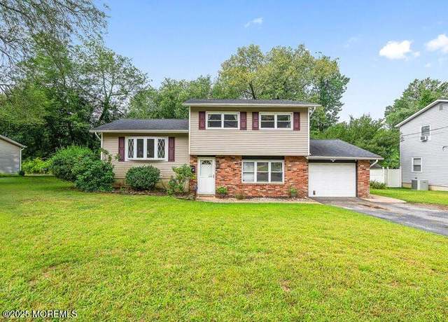 Property at 58 Villanova Dr, Jackson, NJ 08527, 4 beds, 1.5 baths