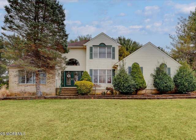Property at 210 Hunt Rd, Freehold, NJ 07728, 5 beds, 3.5 baths