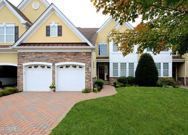 Property at 26 Aspen Ln, Tinton Falls, NJ 07724, 3 beds, 3.5 baths