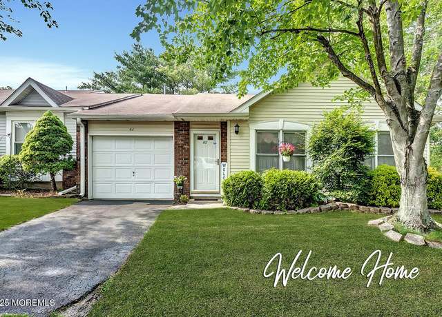 Property at 62 Woodshill Dr S, Lakewood, NJ 08701, 2 beds, 2 baths