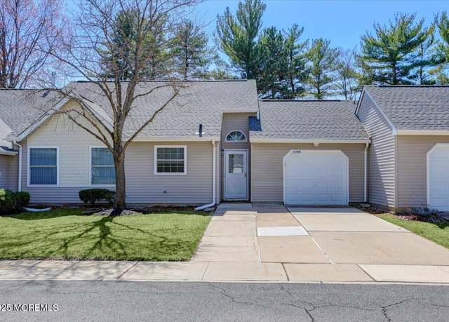 Property at 729 Mt Vernon Rd Unit B, Monroe, NJ 08831, 2 beds, 2 baths