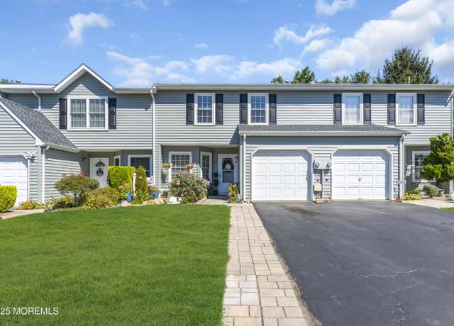 Property at 29 Mariners Cv, Freehold, NJ 07728, 3 beds, 2.5 baths
