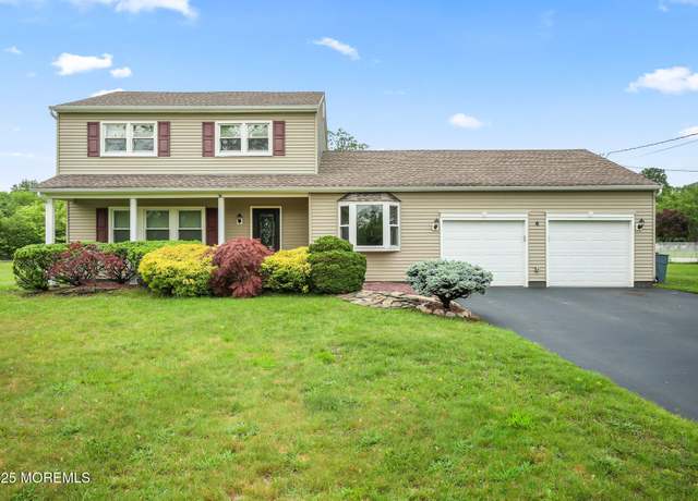 Property at 6 Keats Ct, Manalapan, NJ 07726, 3 beds, 2.5 baths