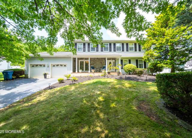 Property at 29 Chatham Ridge Dr, Freehold, NJ 07728, 4 beds, 2.5 baths