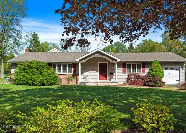 Property at 601 East Rd, Middletown, NJ 07748, 3 beds, 2.5 baths