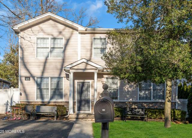 Property at 105 Shady Lane Dr, Lakewood, NJ 08701, 5 beds, 4 baths