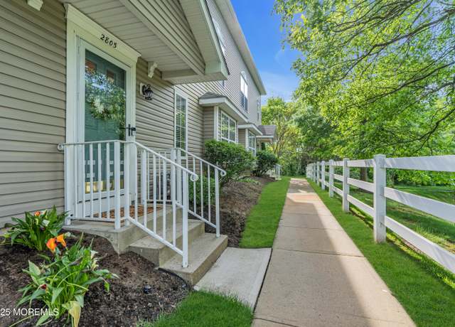 Property at 2805 Kapalua Ct, Freehold, NJ 07728, 2 beds, 2.5 baths
