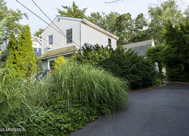 Property at 28 Florence Ave, Leonardo, NJ 07737, 4 beds, 3 baths