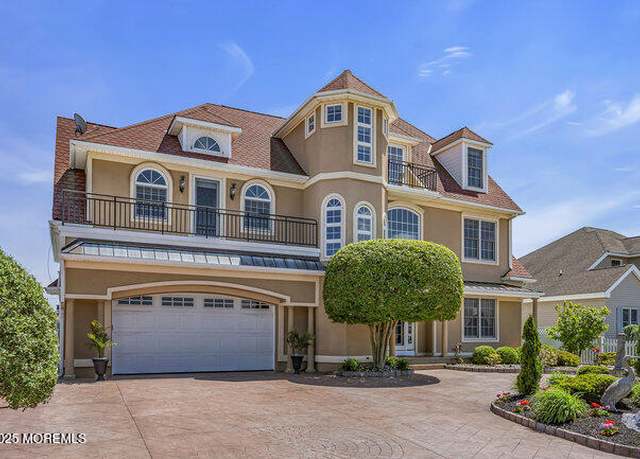 Property at 835 Anchor Dr, Forked River, NJ 08731, 5 beds, 4.5 baths