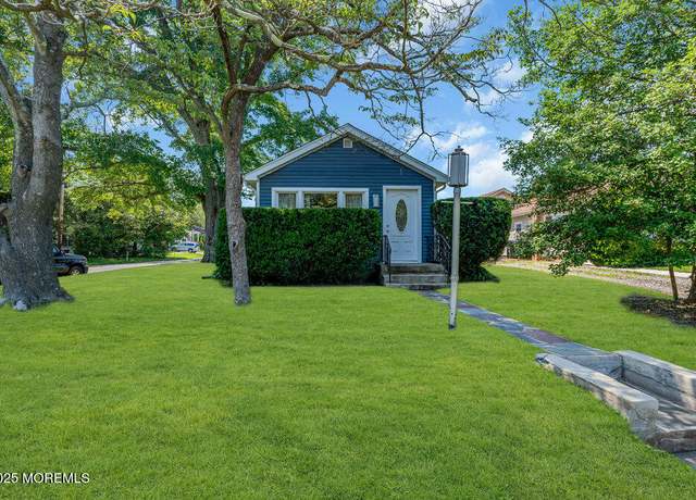 Property at 1407 Edgemere Rd, Wall, NJ 07719, 2 beds, 1.5 baths