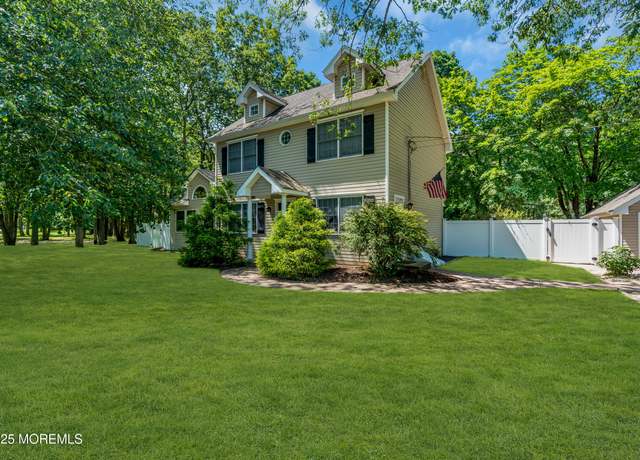 Property at 68 Frank Applegate Rd, Jackson, NJ 08527, 3 beds, 2.5 baths
