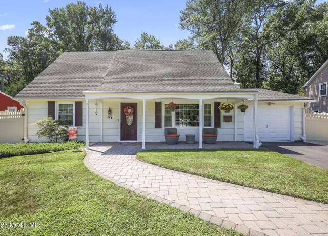 Property at 47 Overlea Ln, Aberdeen, NJ 07747, 4 beds, 2 baths