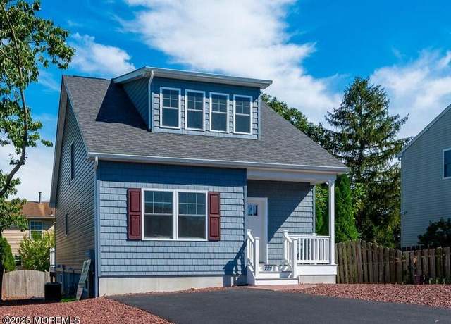 Property at 779 Nebraska Ave, Toms River, NJ 08753, 2 beds, 2.5 baths