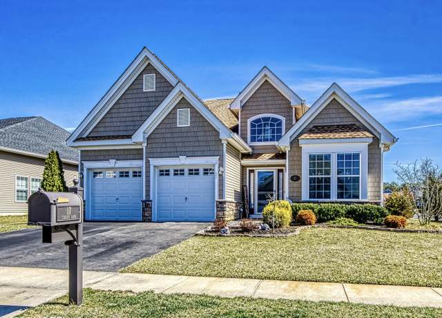 Property at 17 Starry Ln, Barnegat, NJ 08005, 3 beds, 3 baths