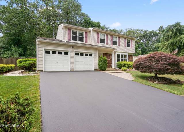 Property at 11 Hazelwood Ct, Howell, NJ 07731, 4 beds, 2.5 baths