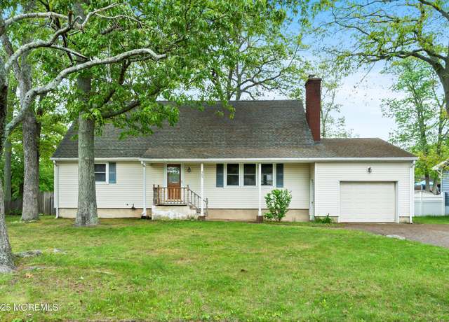 Property at 585 Allen Rd, Brick, NJ 08723, 4 beds, 2 baths