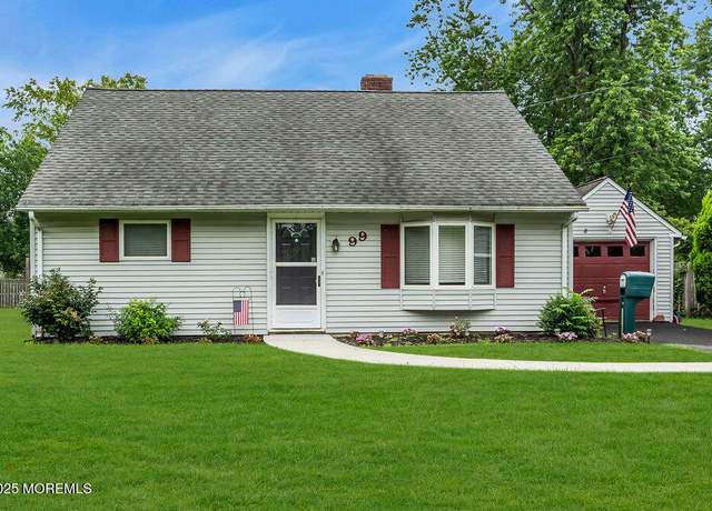 Property at 99 Roosevelt Cir E, Red Bank, NJ 07701, 3 beds, 1 bath