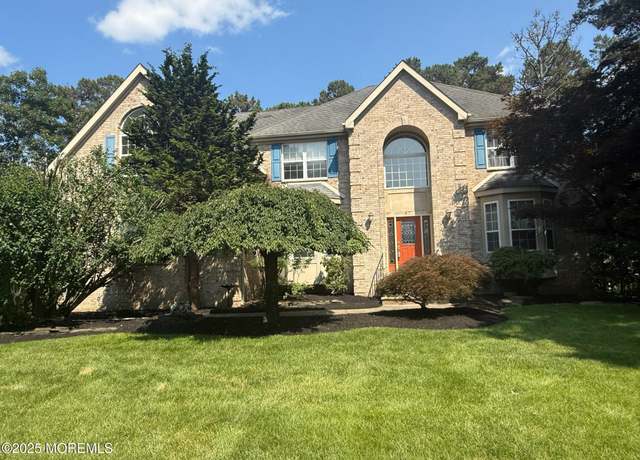 Property at 67 Erin Dr, Jackson, NJ 08527, 5 beds, 3.5 baths