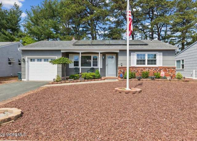 Property at 15 Fairfield Rd, Toms River, NJ 08757, 2 beds, 1 bath