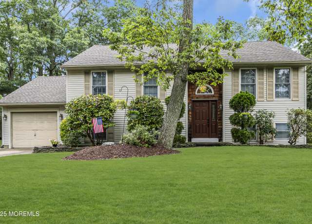 Property at 5 Partree Rd, Jackson, NJ 08527, 4 beds, 1.5 baths