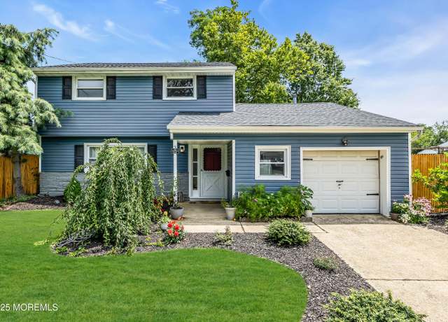 Property at 3 Buttonwood Pl, Hazlet, NJ 07730, 3 beds, 1.5 baths