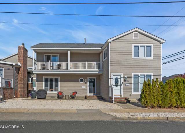 Property at 806 Grand Central Ave Unit B, Lavallette, NJ 08735, 2 beds, 2 baths