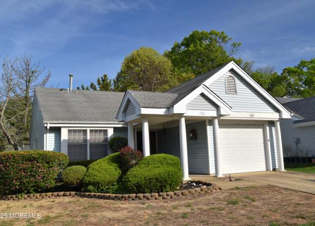 Property at 126 Cardigan Ct, Manchester, NJ 08759, 2 beds, 2 baths