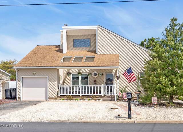 Property at 1083 Walter Blvd, Manahawkin, NJ 08050, 3 beds, 2 baths