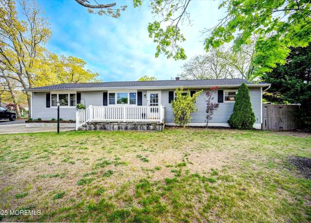 Property at 20 Sylvan Lake Blvd, Bayville, NJ 08721, 4 beds, 1.5 baths