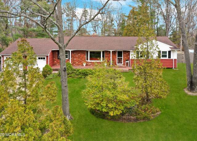 Property at 119 Sandspring Dr, Eatontown, NJ 07724, 3 beds, 2 baths