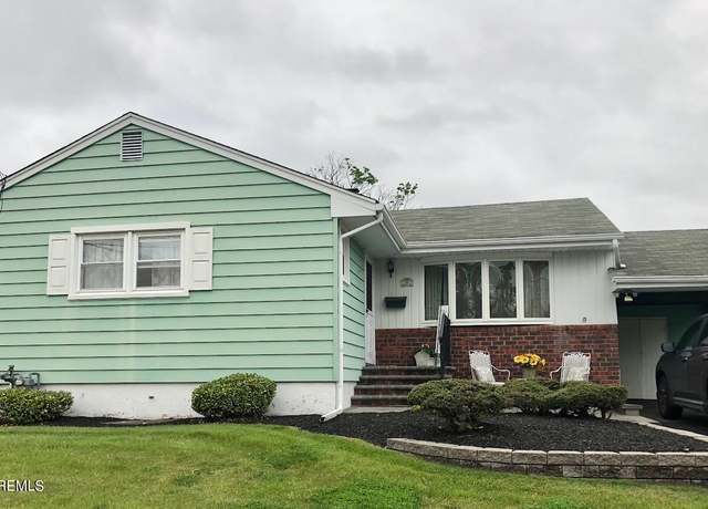 Property at 98 Madison Ave, Old Bridge, NJ 08857, 4 beds, 1.5 baths