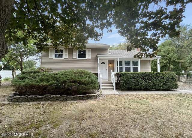 Property at 148 Center St, Manahawkin, NJ 08050, 3 beds, 2 baths