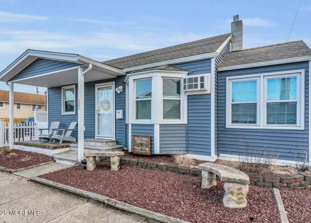 Property at 121 Lincoln Ave, Seaside Heights, NJ 08751, 3 beds, 1 bath