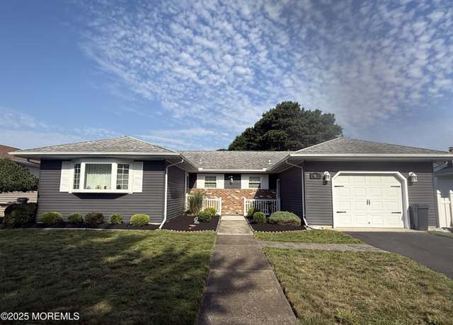 Property at 96 Chesterfield Ln, Toms River, NJ 08757, 2 beds, 2 baths
