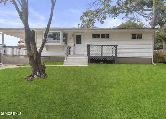 Property at 28 Anchorage Blvd, Bayville, NJ 08721, 3 beds, 1 bath