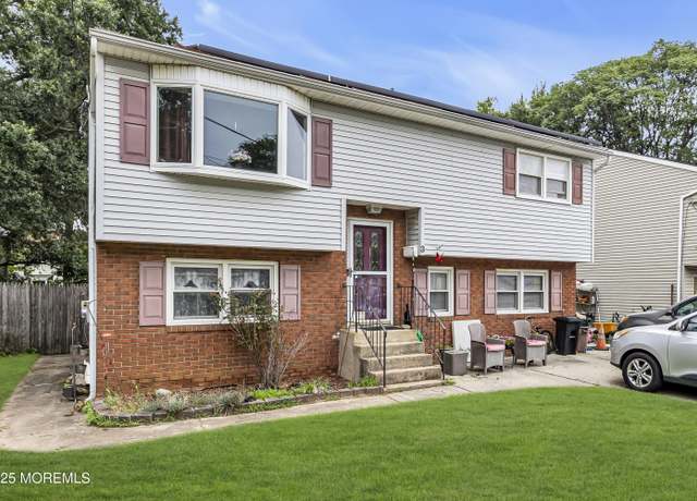 Property at 3 Carlo Dr, Keansburg, NJ 07734, 5 beds, 1.5 baths