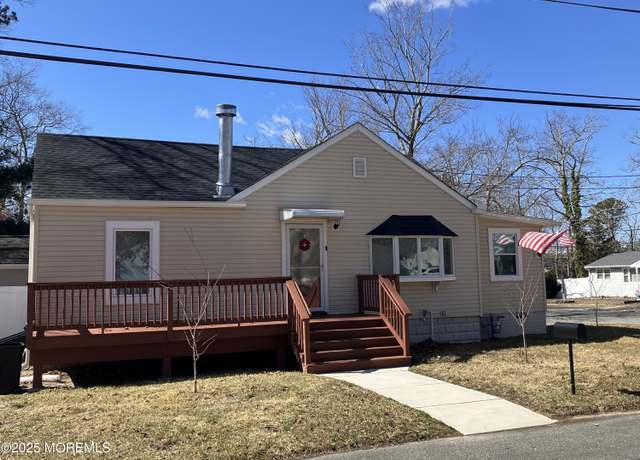Property at 265 Falkenburgh Ave, Forked River, NJ 08731, 3 beds, 1 bath