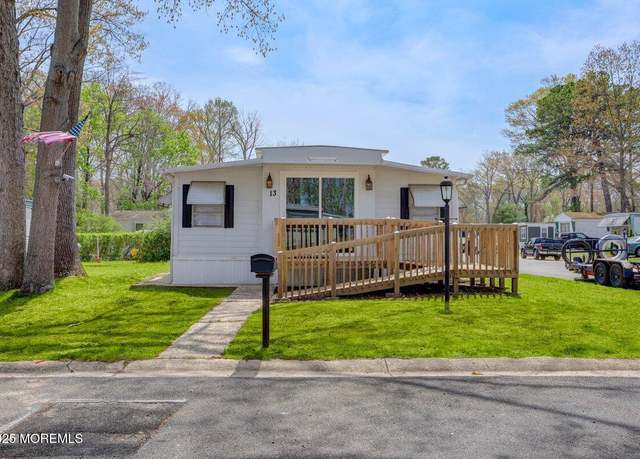 Property at 13 Nicholas Blvd, Jackson, NJ 08527, 3 beds, 1.5 baths