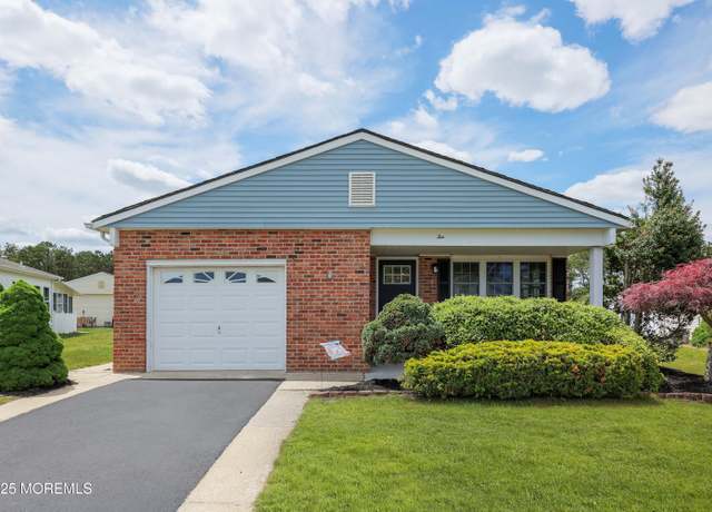 Property at 10 Merrilee Ln, Toms River, NJ 08757, 2 beds, 2 baths