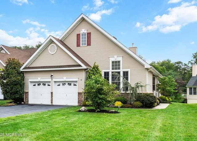 Property at 32 Benn Ln, Ocean Twp, NJ 07712, 2 beds, 2 baths