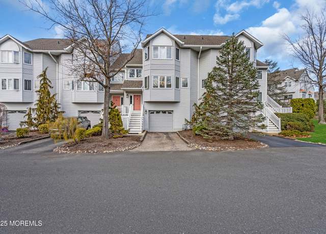 Property at 265 Marigold Ct, Toms River, NJ 08757, 3 beds, 2.5 baths