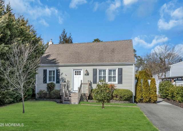 Property at 287 20th Ave, Brick, NJ 08724, 3 beds, 2.5 baths